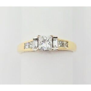 Unique 18K Solid Yellow Gold Designer Ladies Diamond Engagement Ring - Size 6.50